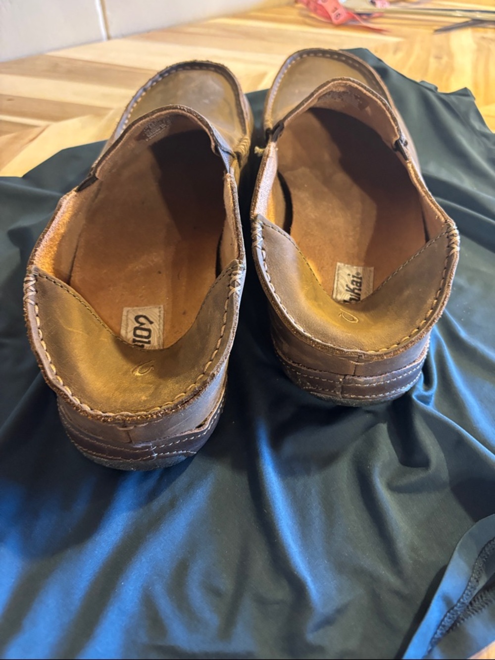 OluKai Moloa Men’s Premium Leather Slip-On Loafers - Picture 6 of 8